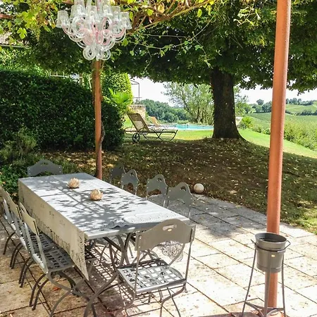 Saint-emilion Chateau Sleeps 16 Pool Wifi