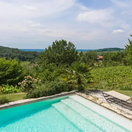 Saint-emilion Chateau Sleeps 16 Pool Wifi