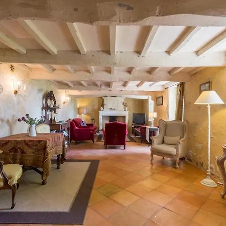 Saint-emilion Chateau Sleeps 16 Pool Wifi